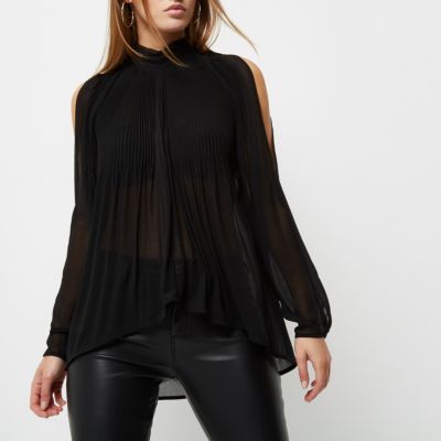 Black long sleeve plisse cold shoulder blouse